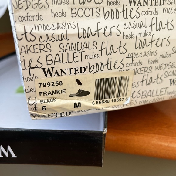 NWT Slip On Wanted Frankie Women's Black Mule Flats Loafers All Sizes - Picture 11 of 11